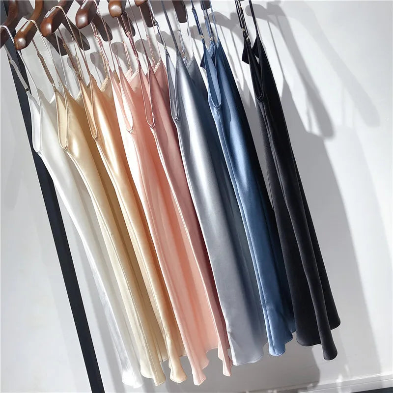 SuyaDream femme Mini robe 19mm 100% vraie soie sans manches solide Spaghetti sangle robes de nuit 2025 élégant Chic vêtements