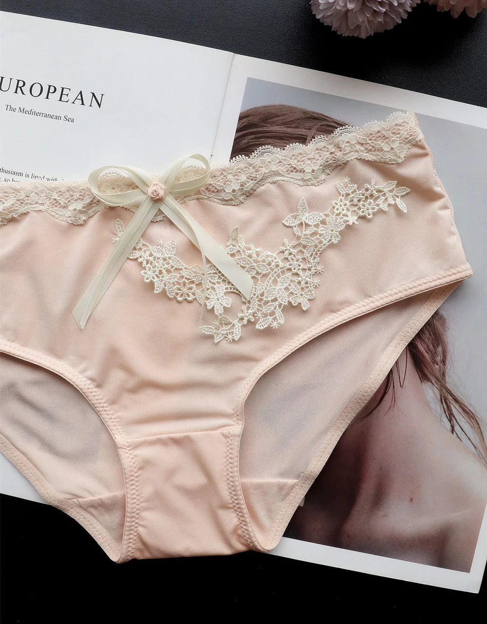 SP&CITY Flower Embroidery Ice Silk Bow Sexy Women's Underwear Low Waist Traceless Breathable Summer Thin Panties Seamless Briefs