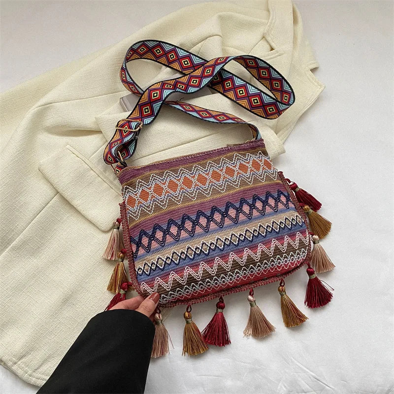 Casual Artistic Printing Underarm Niche Literary Niche Shoulder Fashion Bag Women 2025 New Tote Bag Only Beautiful Women Bag