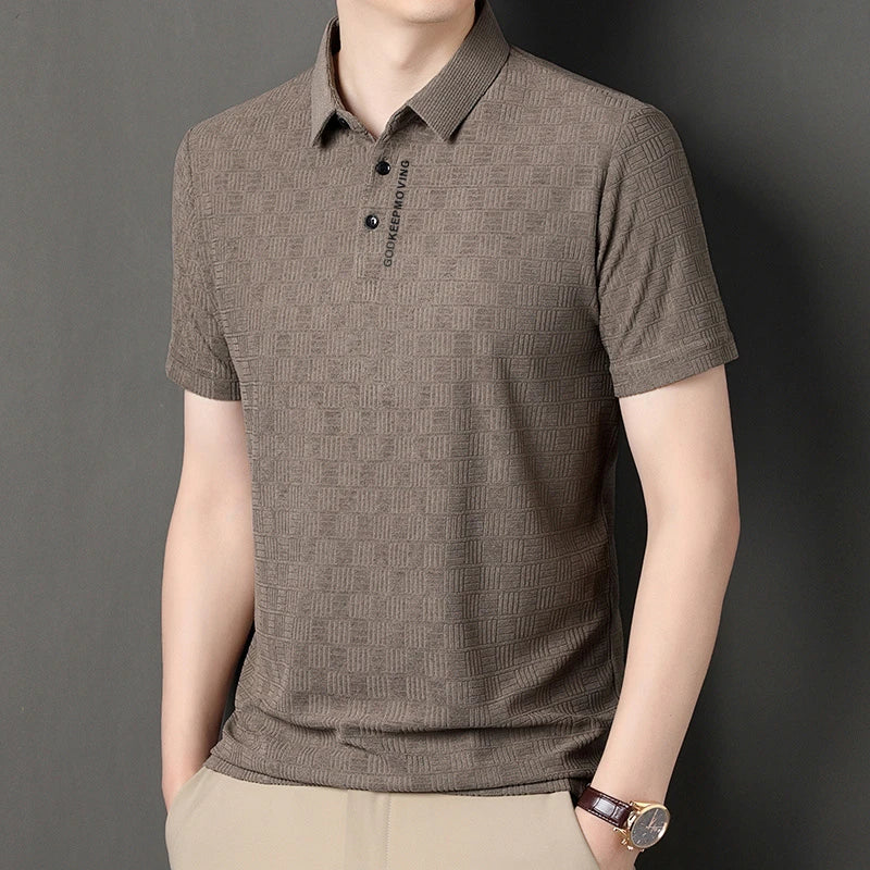 New Men's Business Casual Short Sleeved Shirt with Badge Solid Color Polo Shirt Fashionable Breathable Comfortable Versatile Top