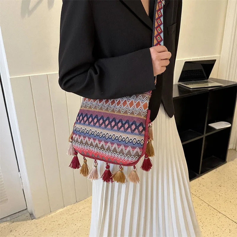 Casual Artistic Printing Underarm Niche Literary Niche Shoulder Fashion Bag Women 2025 New Tote Bag Only Beautiful Women Bag