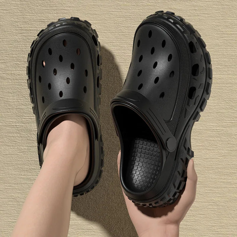 Summer Men's Thick Sole Clogs Beach Platform Sandals Outdoor EVA Non slip Slides Man Street Leisure Slippers Black Garden Shoes