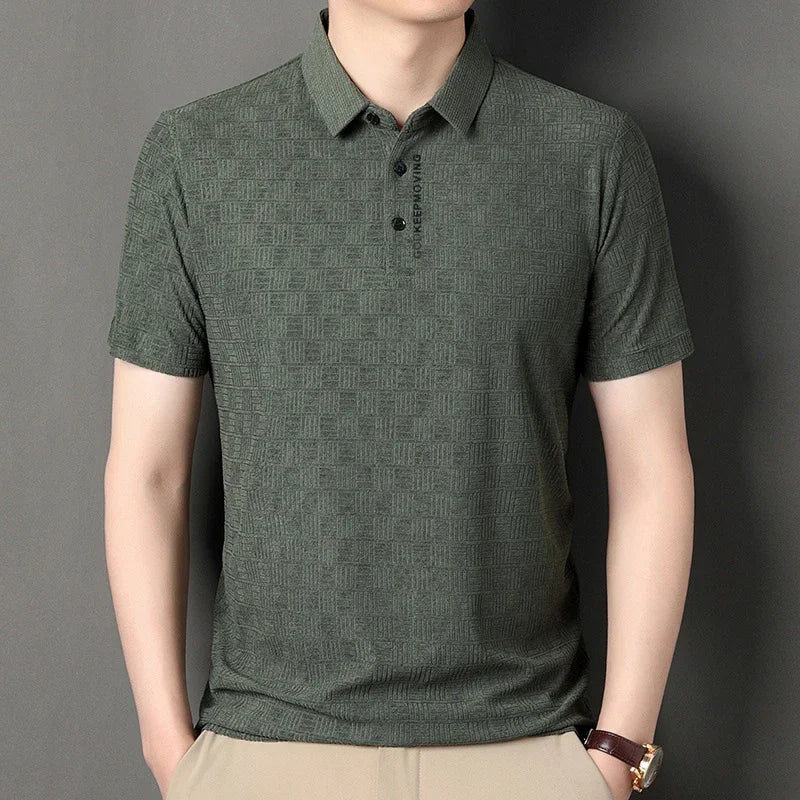 New Men's Business Casual Short Sleeved Shirt with Badge Solid Color Polo Shirt Fashionable Breathable Comfortable Versatile Top