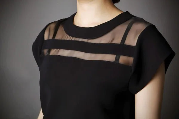 Nouvelles dames noir Tulle Blouses transparentes chemises femmes hauts en mousseline de soie Blouse courte évider Blusas Femininas été