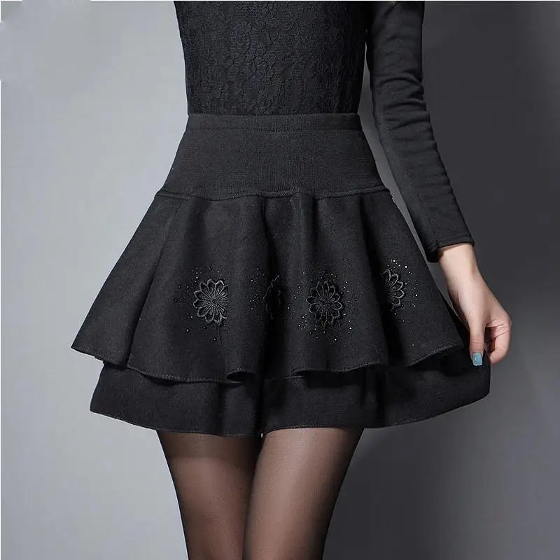 Zuolunouba été mince Preppy jupe femmes fleur arc Mini Tutu Style élasticité dentelle jupes Shorts dame taille haute étudiant