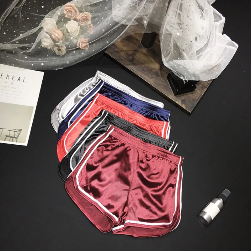 Nouveau 2021 femmes Shorts été soie mince plage décontracté blanc Egde Shorts chaud