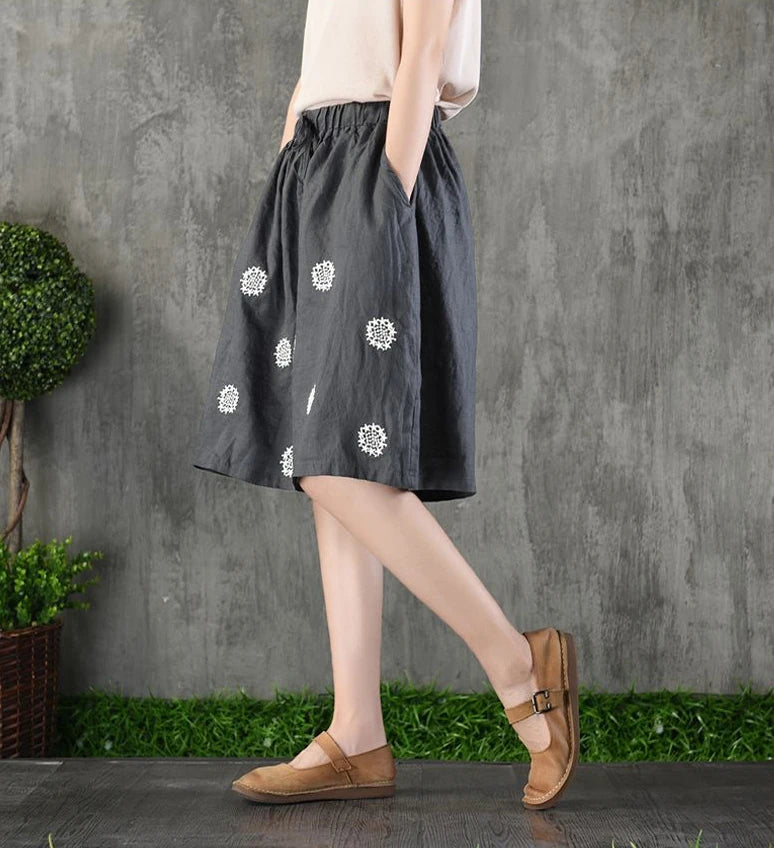 Short Pants Woman Knee Length Bermuda Cotton Embroidery Half Wide Shorts for Women Mid Harajuku Fashion Low Price Outfits Summer
