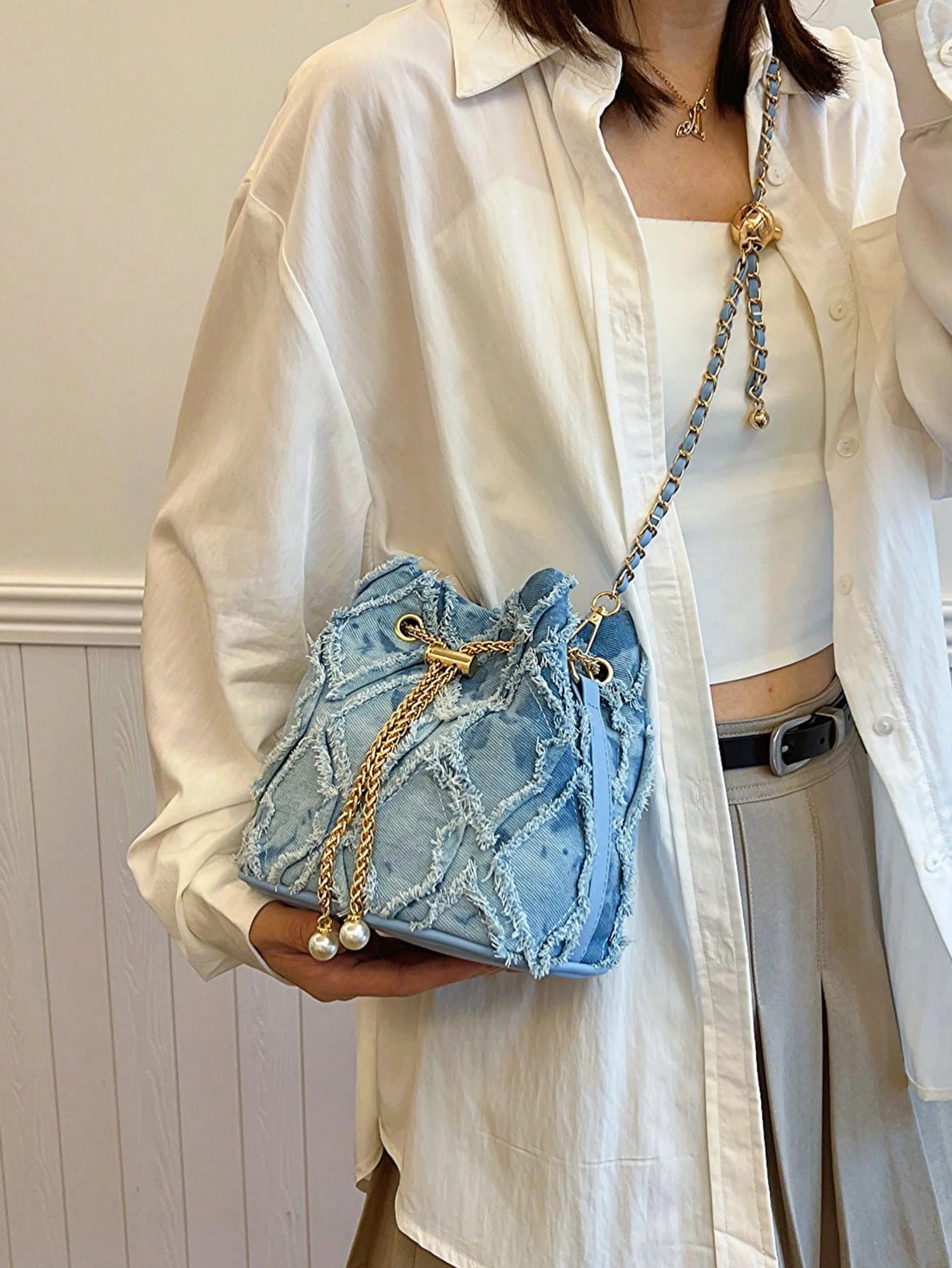 Vintage Denim Bucket Bag Retro Style Light Blue Ripped Edge Design Gold Chain Pearl Embellishment Adjustable Fringe Shoulder Bag
