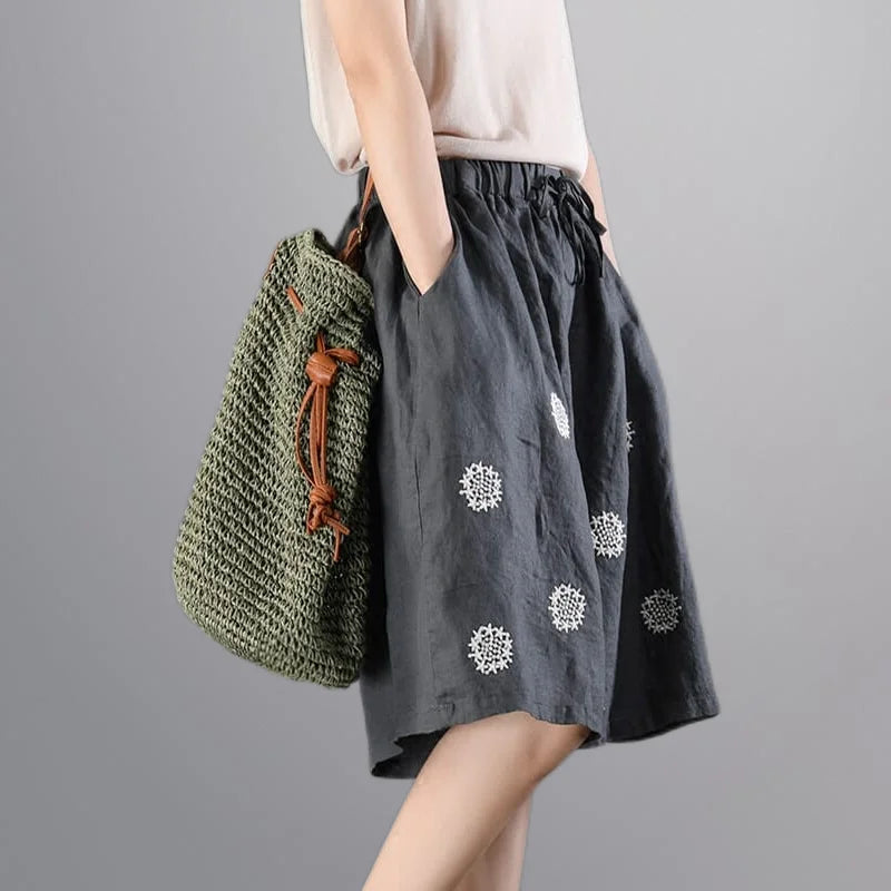 Short Pants Woman Knee Length Bermuda Cotton Embroidery Half Wide Shorts for Women Mid Harajuku Fashion Low Price Outfits Summer