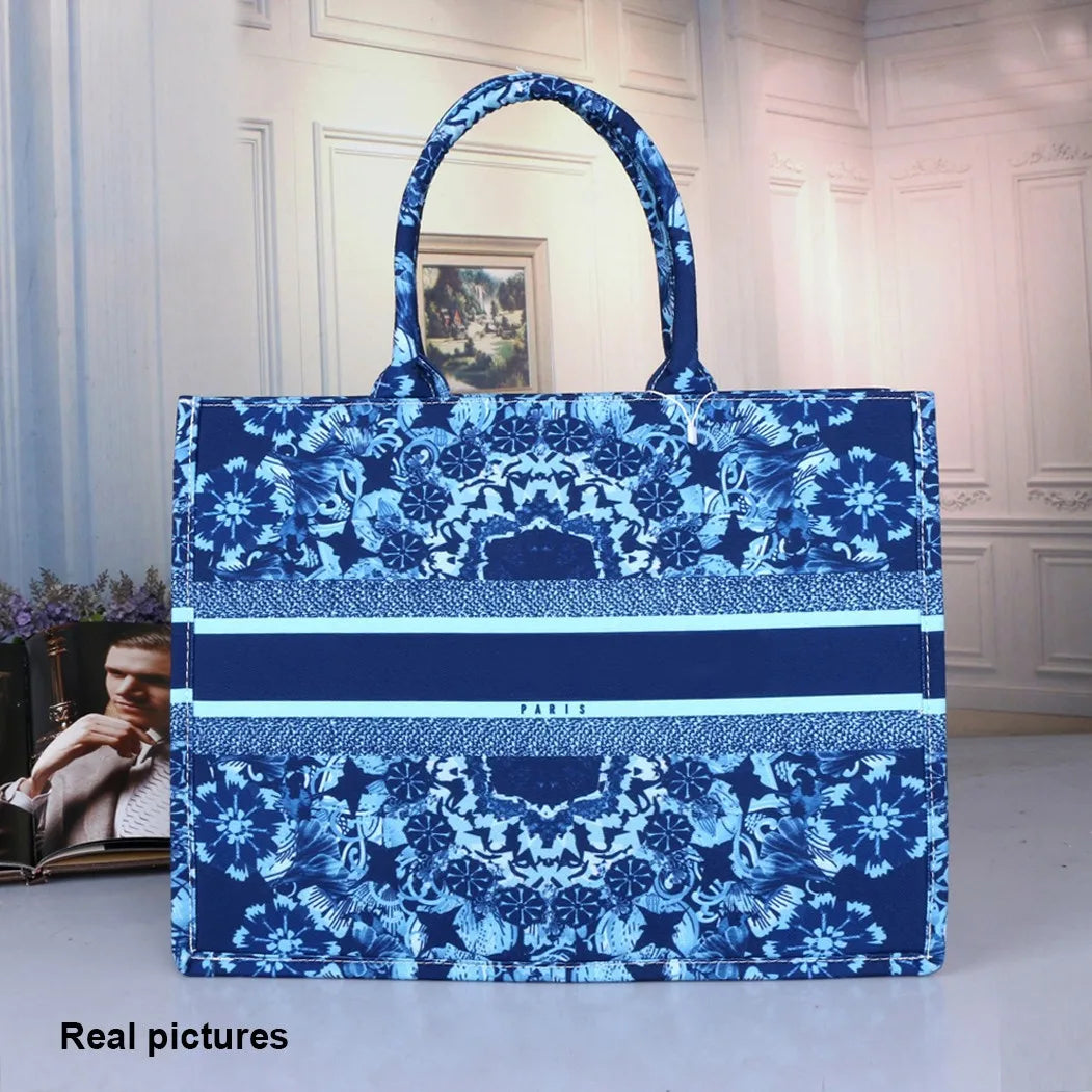 Spring And Summer Personalized Fashion Printing Large Capacity Canvas Bag Name Custom Book tote Women Commuter Travel Bag