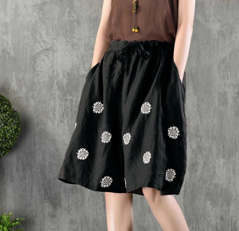 Short Pants Woman Knee Length Bermuda Cotton Embroidery Half Wide Shorts for Women Mid Harajuku Fashion Low Price Outfits Summer