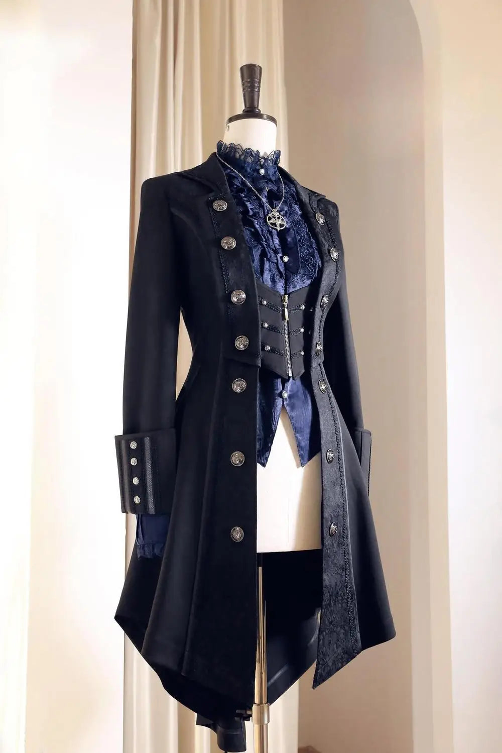 British Style Retro Dark Goth Handsome Black Trench Coat Women Girls Lolita Fake Two Vest White Coats Jacket Y2k Cosplay Clothes