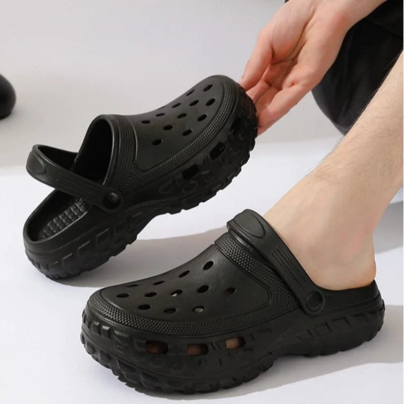 Summer Men's Thick Sole Clogs Beach Platform Sandals Outdoor EVA Non slip Slides Man Street Leisure Slippers Black Garden Shoes