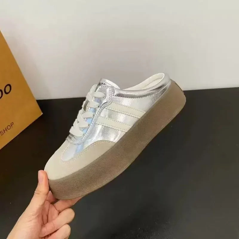 2025 Spring casual lace-up flat shoes are selling well. College-style fashionable thick-soled breathable slippers in large sizes