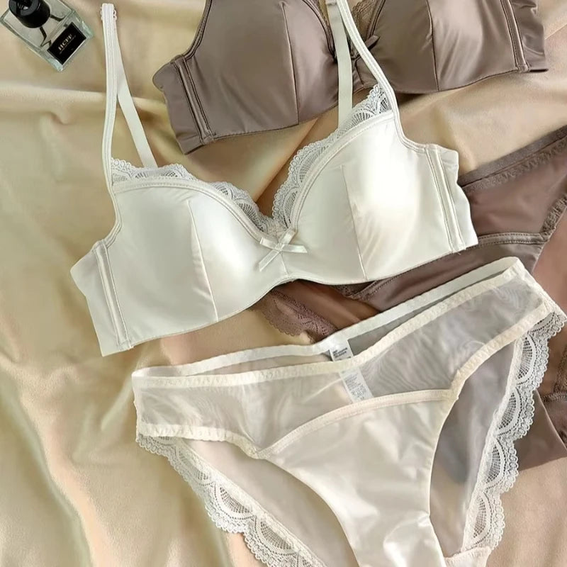 2 Pieces Sexy Thin Cup Lingerie Set French Lace Push Up Bra Women Wireless Underwear High Quality Comfort Brassiere Panties Set