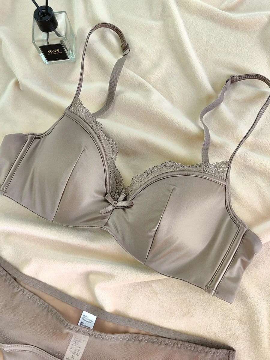 2 Pieces Sexy Thin Cup Lingerie Set French Lace Push Up Bra Women Wireless Underwear High Quality Comfort Brassiere Panties Set