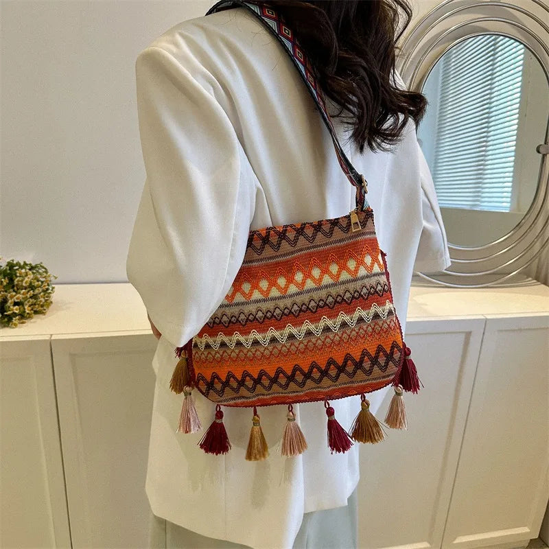 Casual Artistic Printing Underarm Niche Literary Niche Shoulder Fashion Bag Women 2025 New Tote Bag Only Beautiful Women Bag