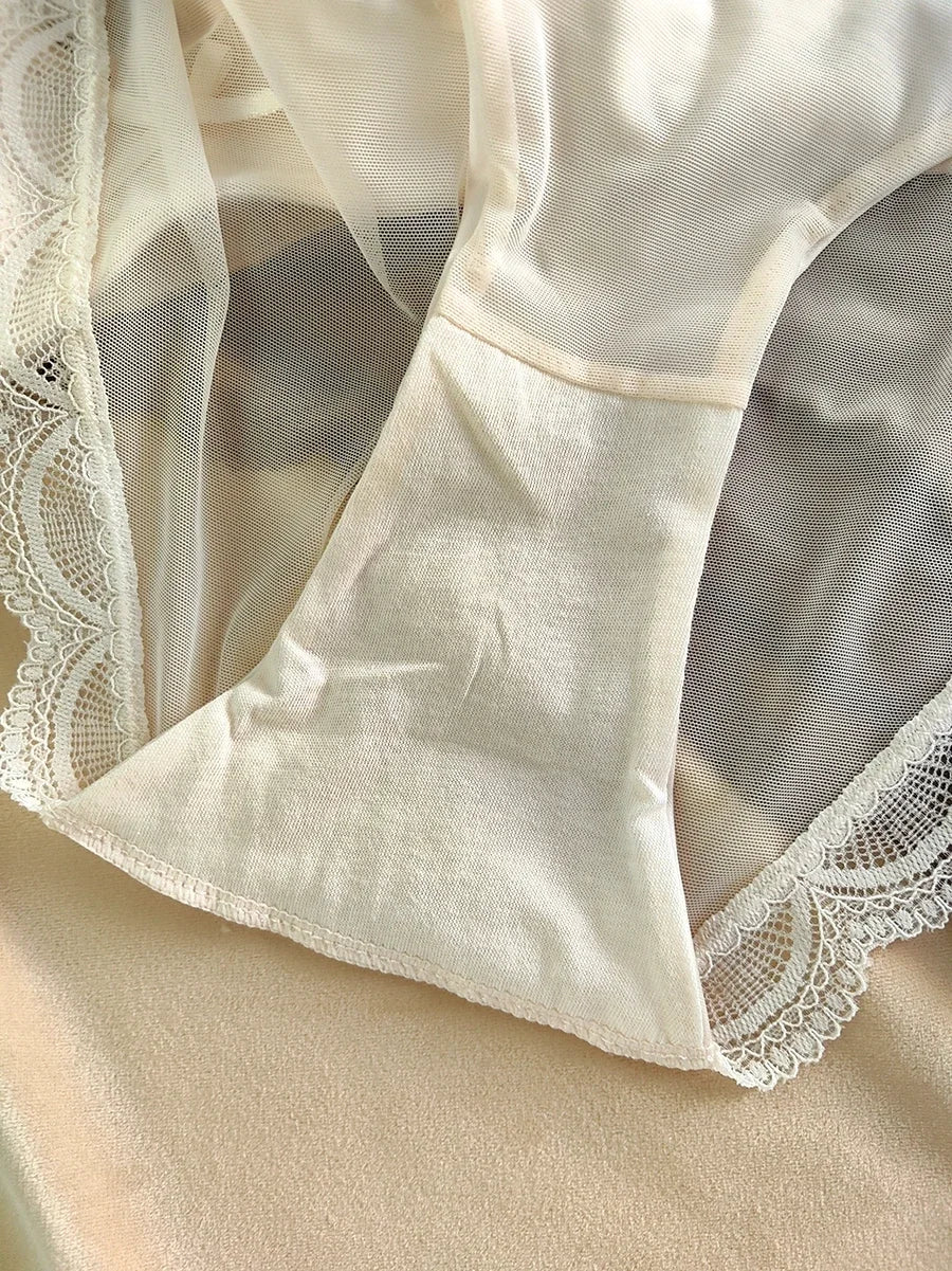 2 Pieces Sexy Thin Cup Lingerie Set French Lace Push Up Bra Women Wireless Underwear High Quality Comfort Brassiere Panties Set